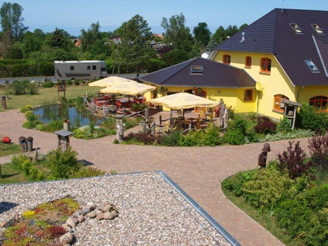 Landhotel Zum Honigdieb Ribnitz-Damgarten Exterior photo